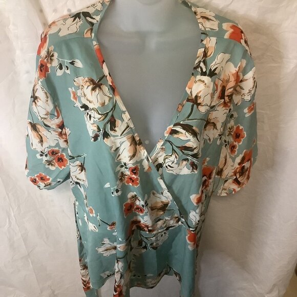 Shein Curve Women’s Floral Wrap V-Neck Short Sleeves Shirt Blouse Size 3XL - Picture 9 of 16